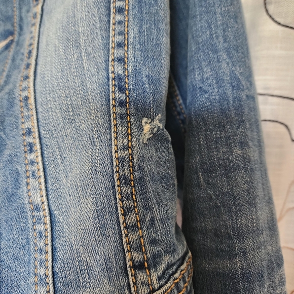 Distressed Denim Jacket - Picture 4 of 7